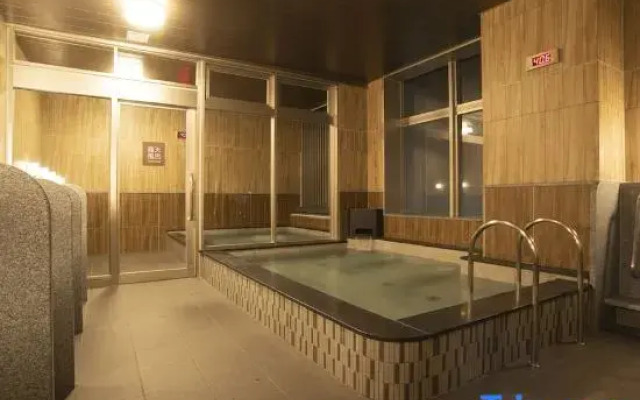 Wires Hotel Shinagawa Seaside