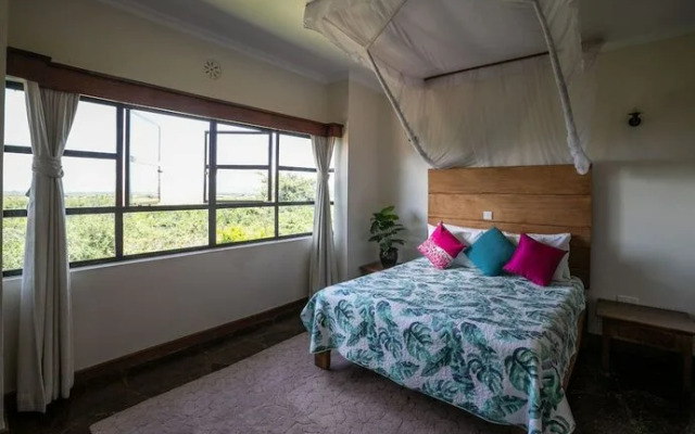 Punda Milias Nakuru Camp