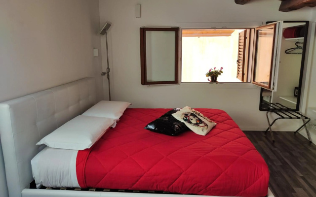 San Francesco Rooms and Apartment with Terrace in Palermo