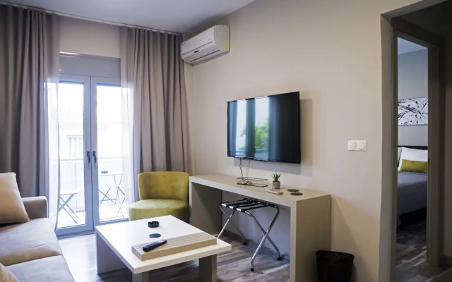 Athens apartment near museum