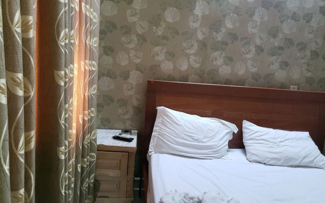 Nhu Huynh Hotel