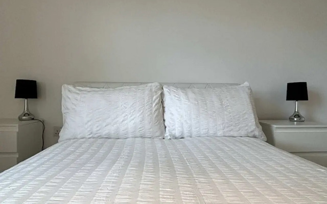 Skyline 1 Bedroom Apartment in Central Birmingham