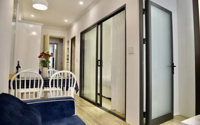 New Luxury Apartment in City Center