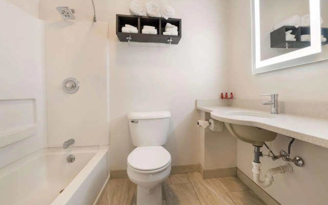 SureStay Hotel by Best Western Thomson