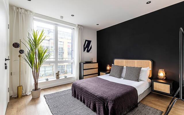 Stylish and Sleek East London Retreat