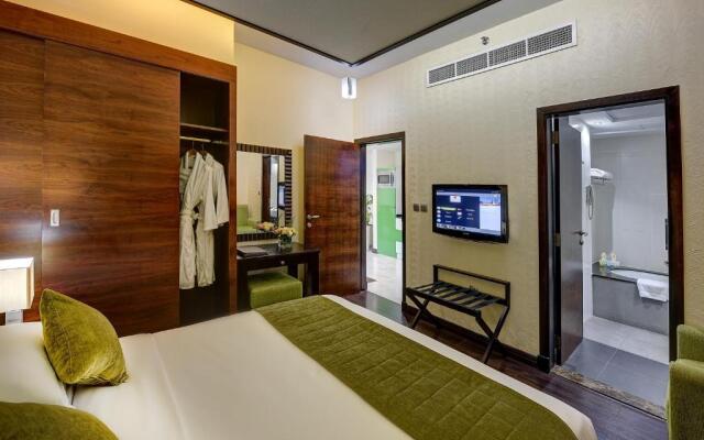 Marina View Deluxe Hotel Apartment
