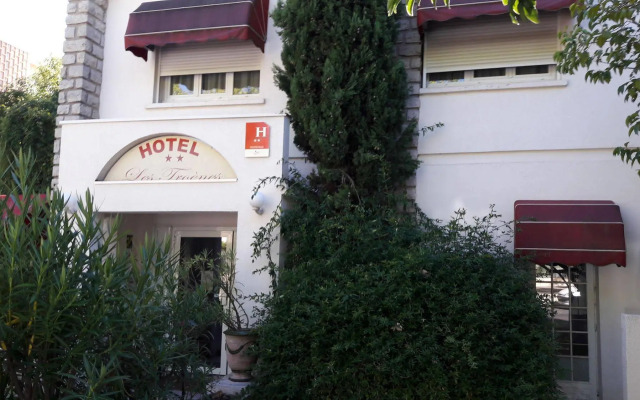 Hôtel les Troenes