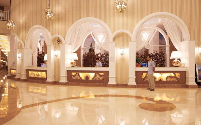 Quattro Beach Spa & Resort Hotel
