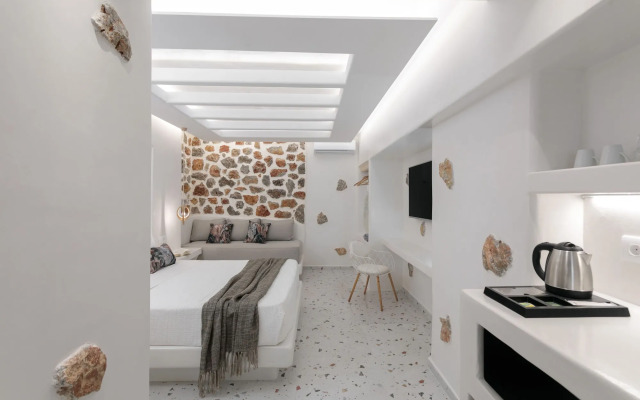 Liana Beach Hotel & Spa