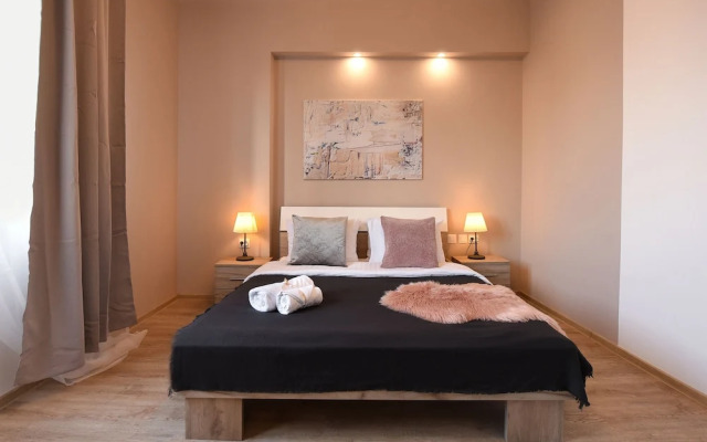 Homey - Strada Armeneasca 10