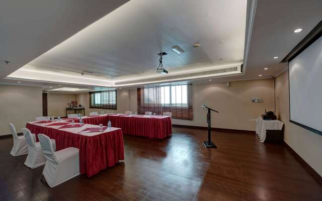Howard Johnson Plaza By Wyndham Dubai Deira
