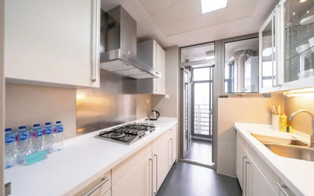 Tyms Elegant 3BR 2BA Apt Near Malls