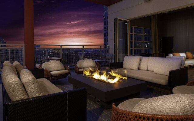 Courtyard by Marriott Dallas Downtown/Reunion District