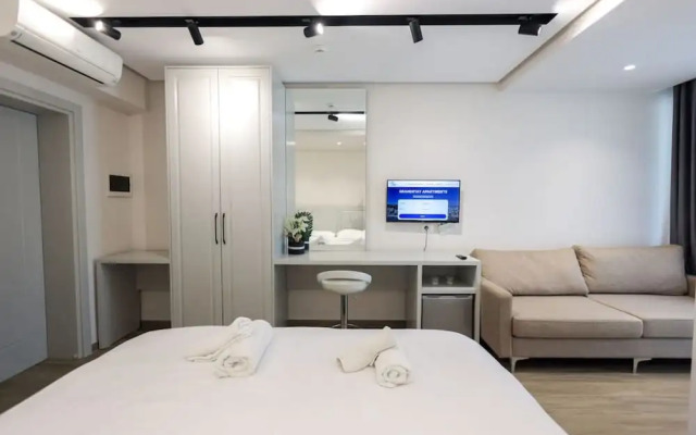 Grandstay Beach Room 01