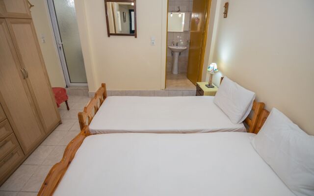 Lefkos Apartment in Lefkada city center!