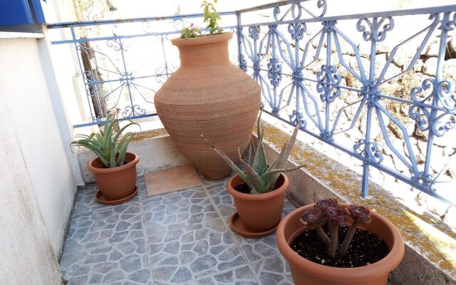 Traditional sea view house in Nisyros