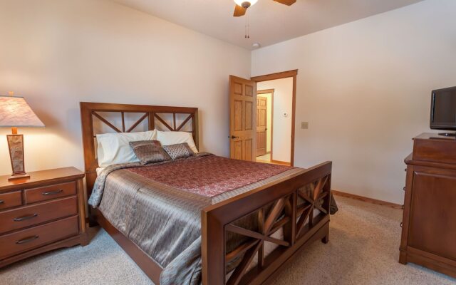 Copperwood #17 - 3 Br Condo