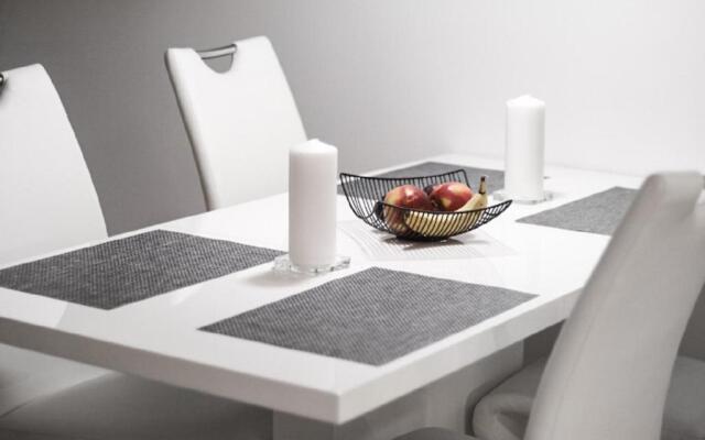 Cosy new Apartment 3min to VIC/Uno-City and Danube