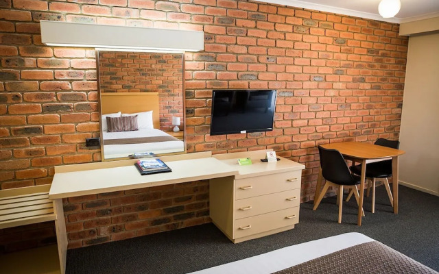 Australian Settlers Motor Inn