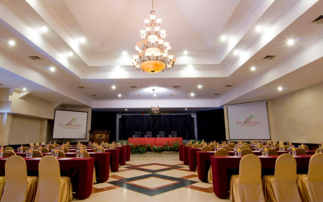 Royal Hotel and Villa Batu
