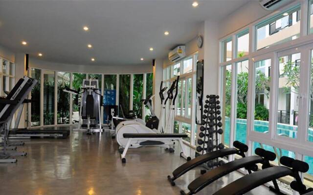 Park Lane Resort by Parklanejomtien