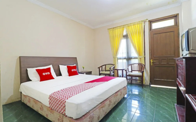 Super OYO 90382 Hotel Sarah Sukabumi