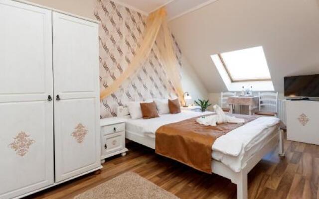 Almafa Apartmanház
