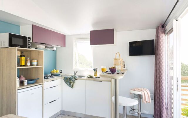 Holiday Home Le Mediterranée - AGL257