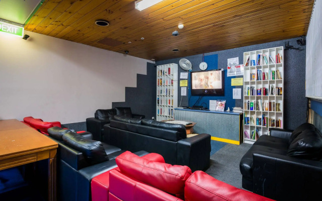 Blue Galah Backpackers Hostel