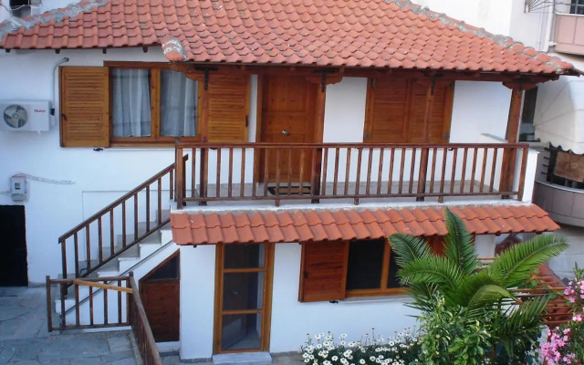 Traditional House Paschalis