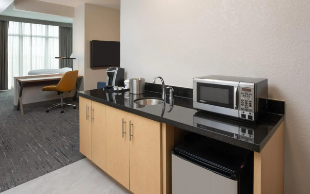 Holiday Inn Express Miami Airport Blue Lagoon Area by IHG