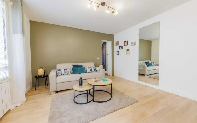 Authentic Studio - 2P - Eiffel Tower