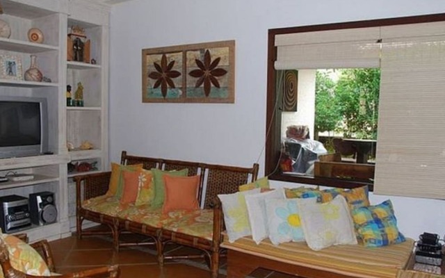 Casa 4 suites a 200m da Rua das Pedras