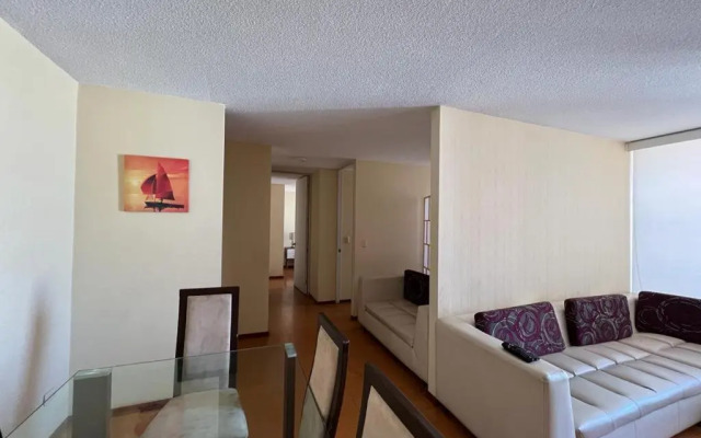 Departamento céntrico y moderno, exelente ubic.