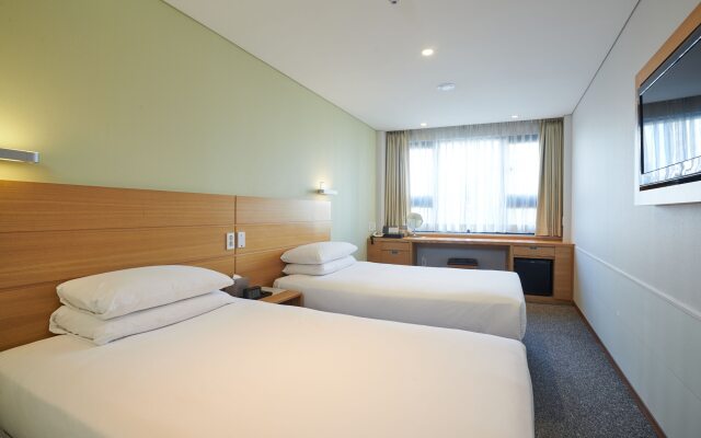 Nine Tree Hotel Myeongdong