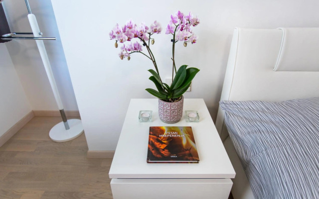 Urban Style Apartments by Loft