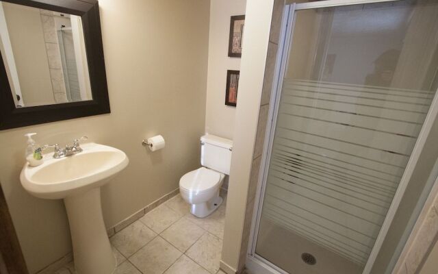 Cobblestone Manor B&B