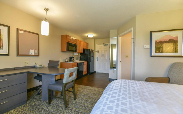 Candlewood Suites Medford by IHG