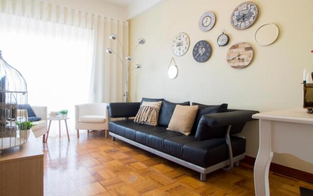 Sunny 4 Bedroom Apartment - with View