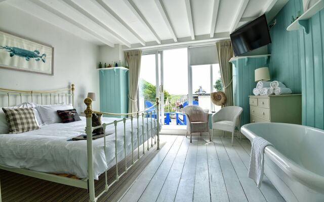 Lulworth Cove Inn