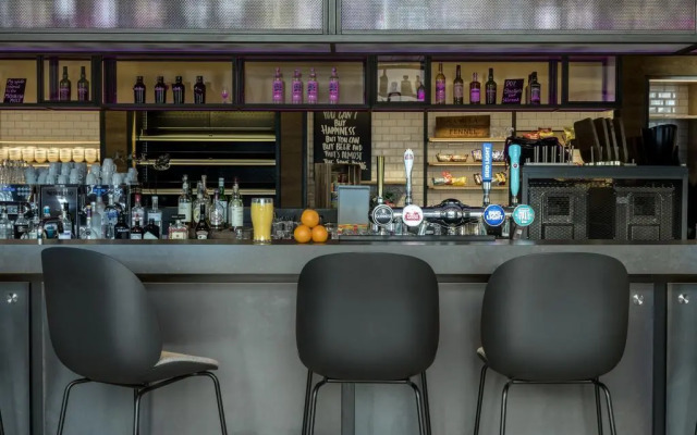 Moxy York