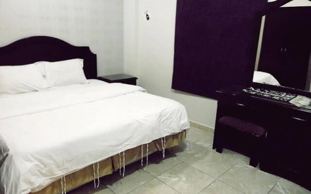Roze Al Jawharah Suites