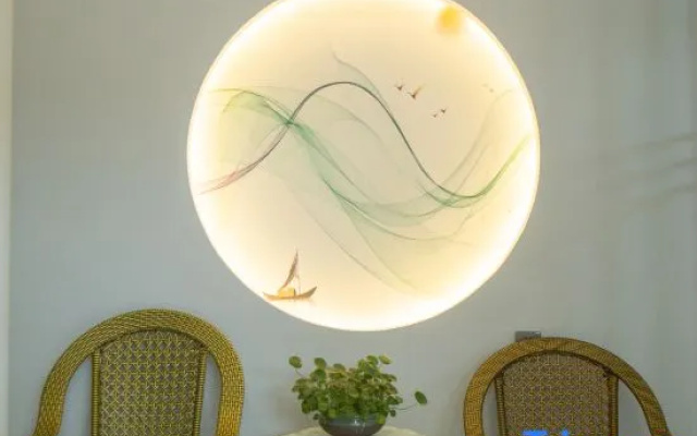 Hong Yaxin Round Inn
