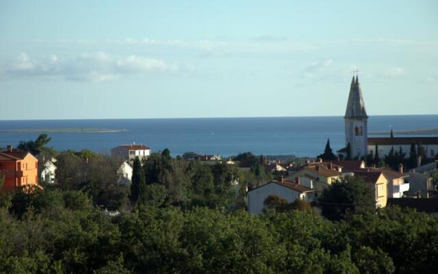 Apartments Zrakic