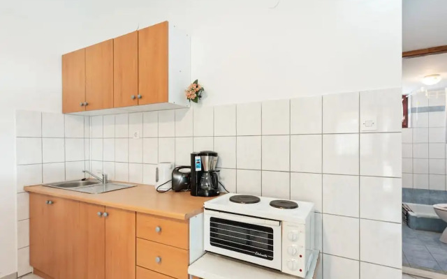 Holiday Home in Jasenice Near Maslenica Beach
