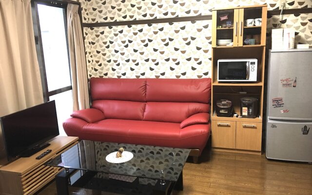 KY Apartment Tsubokawa Naha