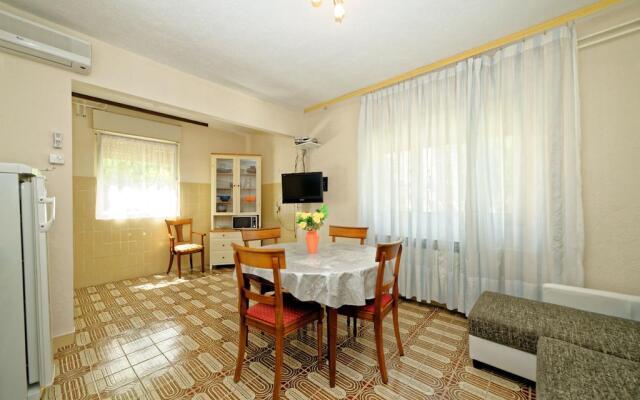 Apartments Andrea 193