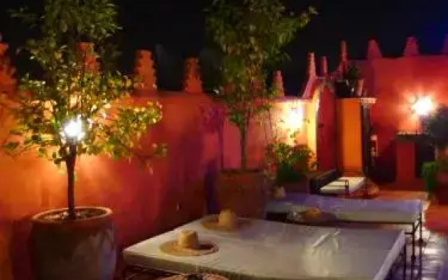 Riad Les Nuits De Marrakech