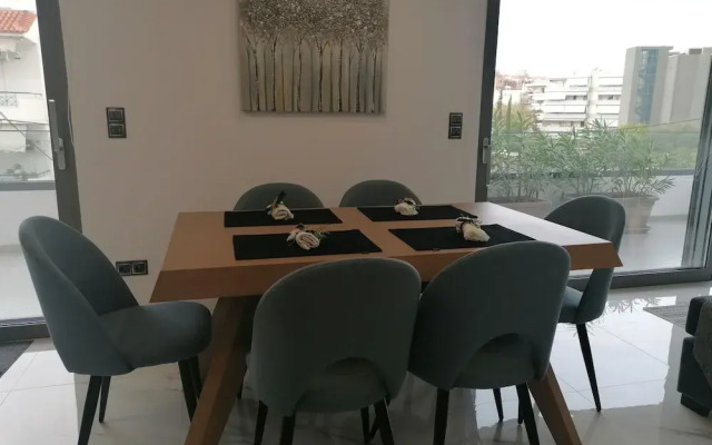 The Lop Athens Holiday Luxury Suites