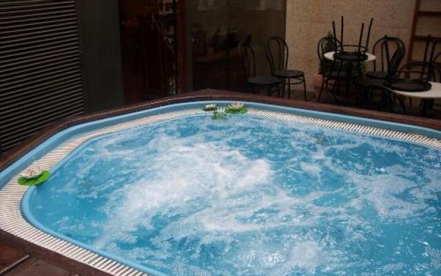 Microtel Placentinos
